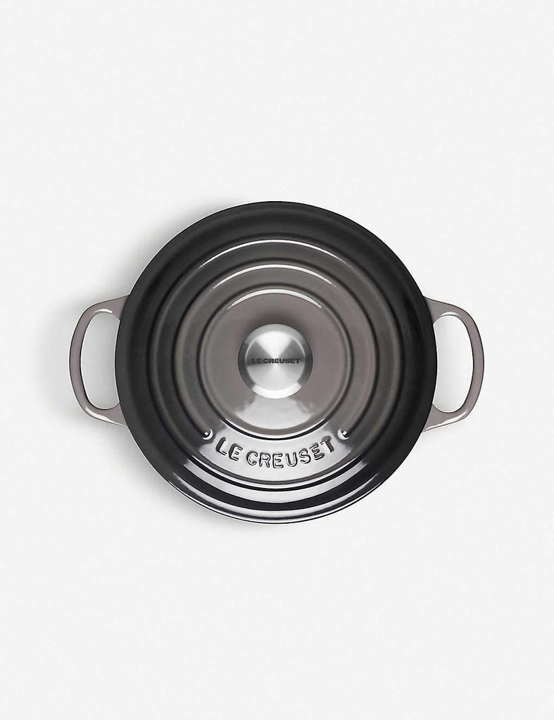LE CREUSET Signature Cast Iron Round Casserole Dish 20cm - 1000FUN